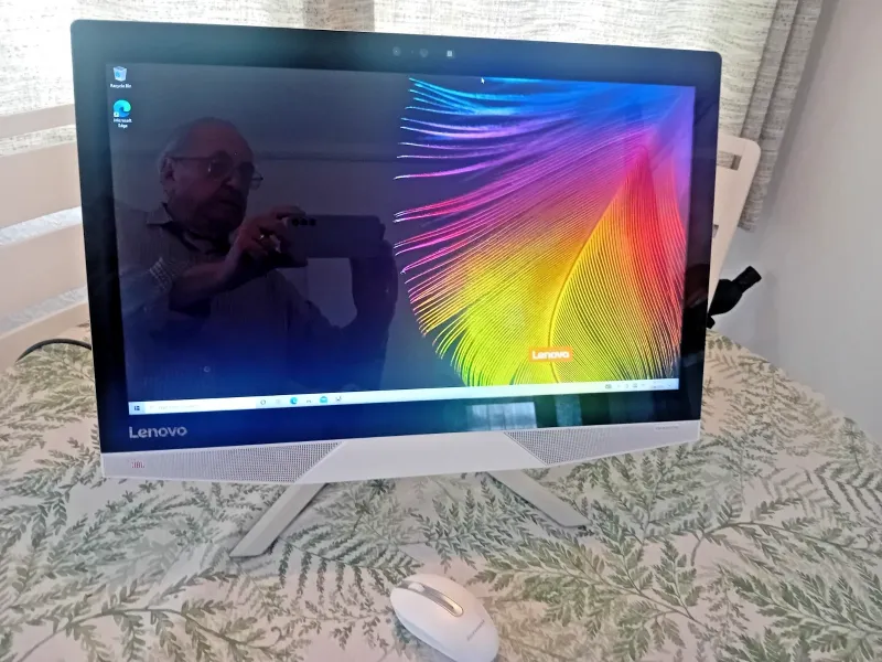 Lenovo IdeaCentre AIO 700 +free Xbox 1.